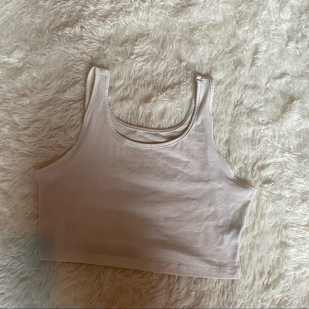 white cropped tank top!